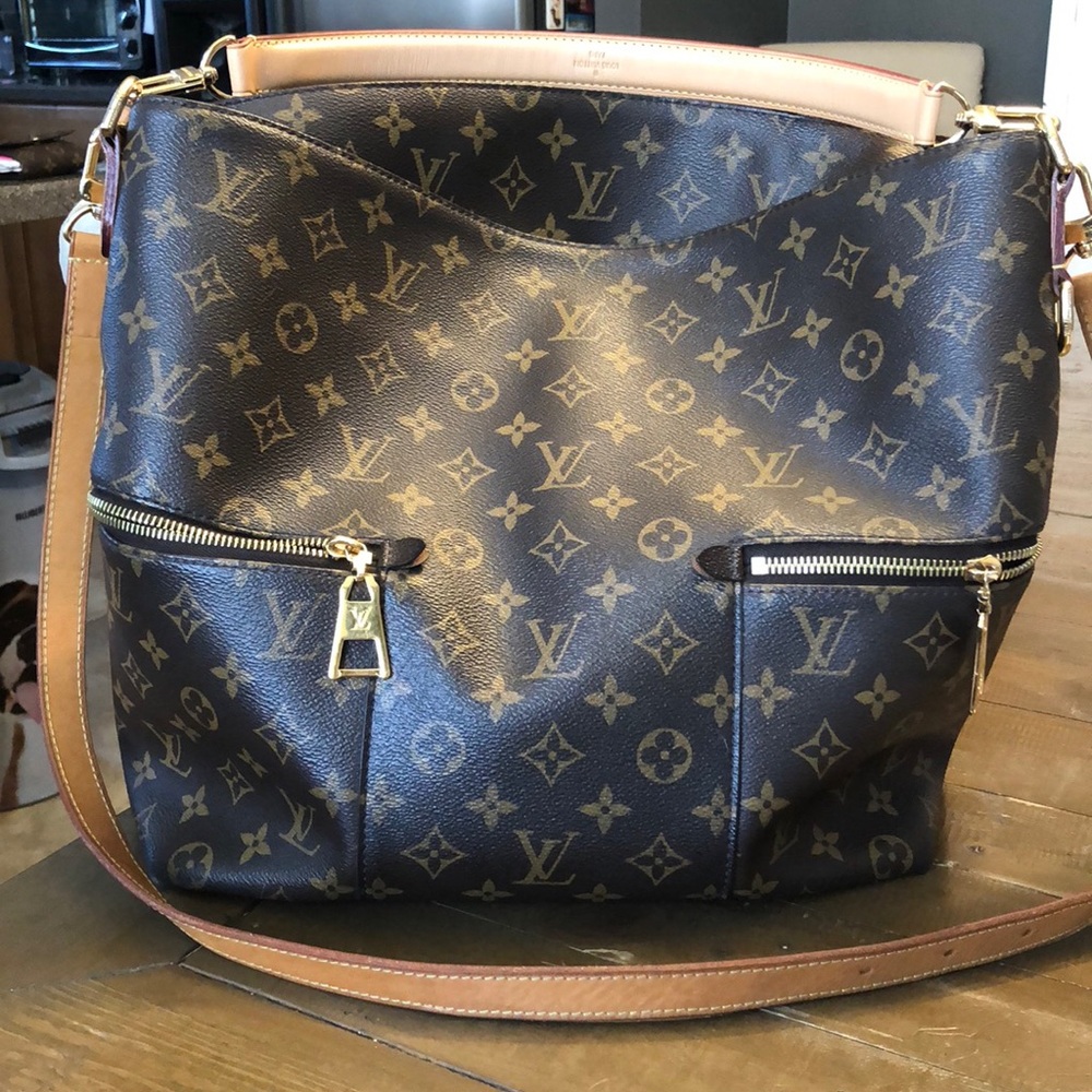 Authentic Louis Vuitton Melie Bag